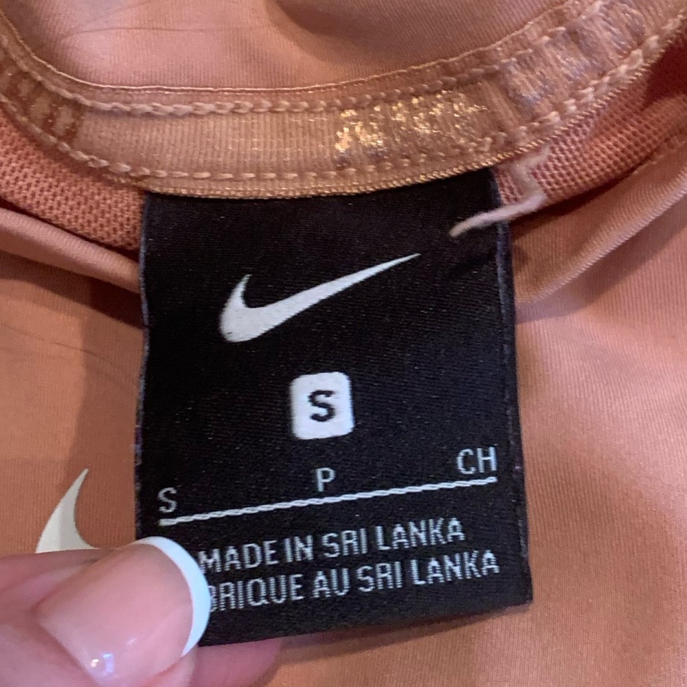 Nike Pink/Blush Seamless Sports Bra and High-Waist Leggings Set - Picture 4 of 8
